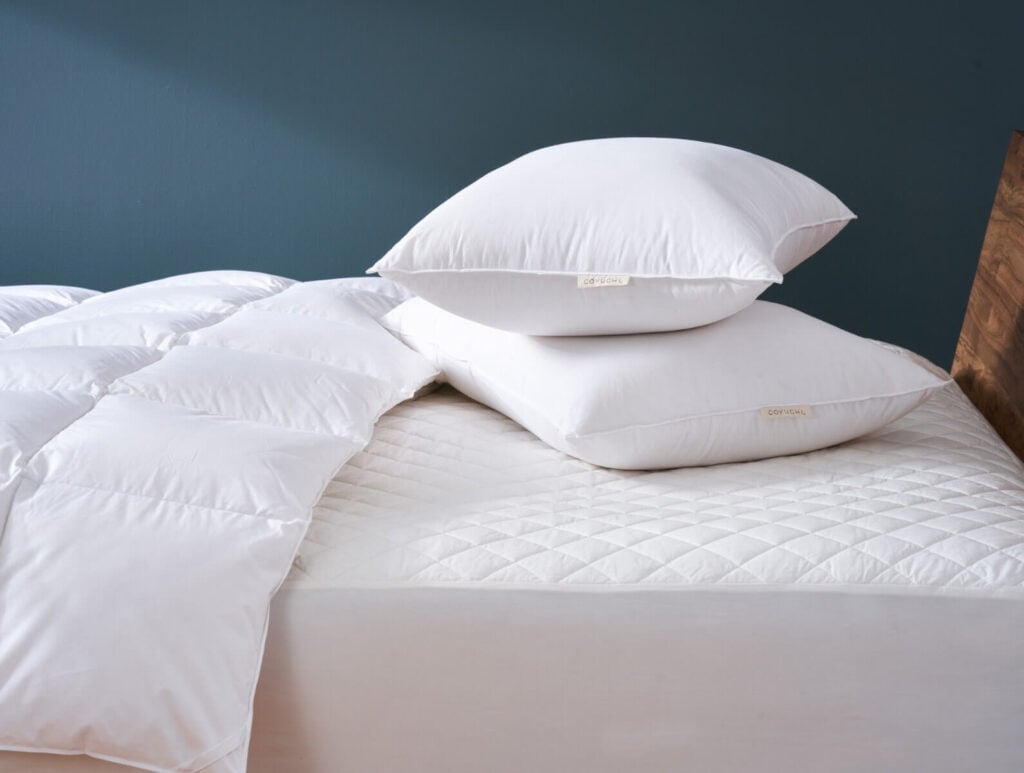 Coyuchi organic comforter filled with down 